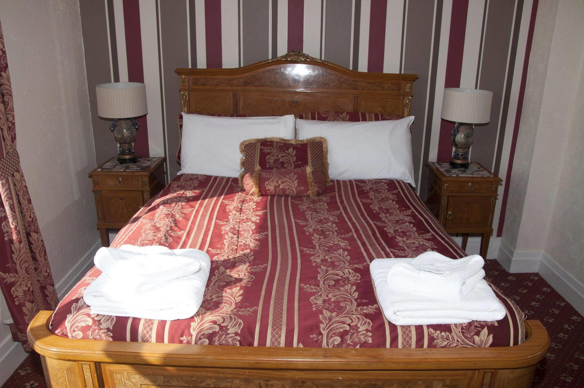 Leverdale Hotel 2*